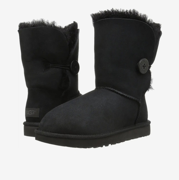 Ugg Australia Women Classic Short Bailey Button II Booties shoes sz 6 - Picture 1 of 15